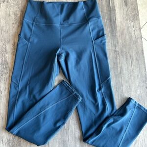 Fabletics Oasis PureLuxe Navy 7/8 Leggings with pockets